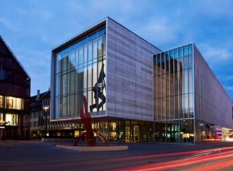 بيت الهفوف كامل ومكمل مع حمام سباحة